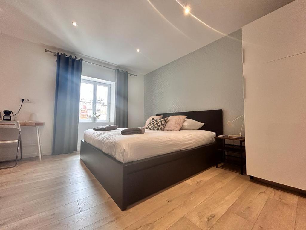 Tour D'Auvergne - Appartements En Plein Centre Ville, Proche De La Cathedrale Et De La Place De Jaude Clermont-Ferrand Esterno foto