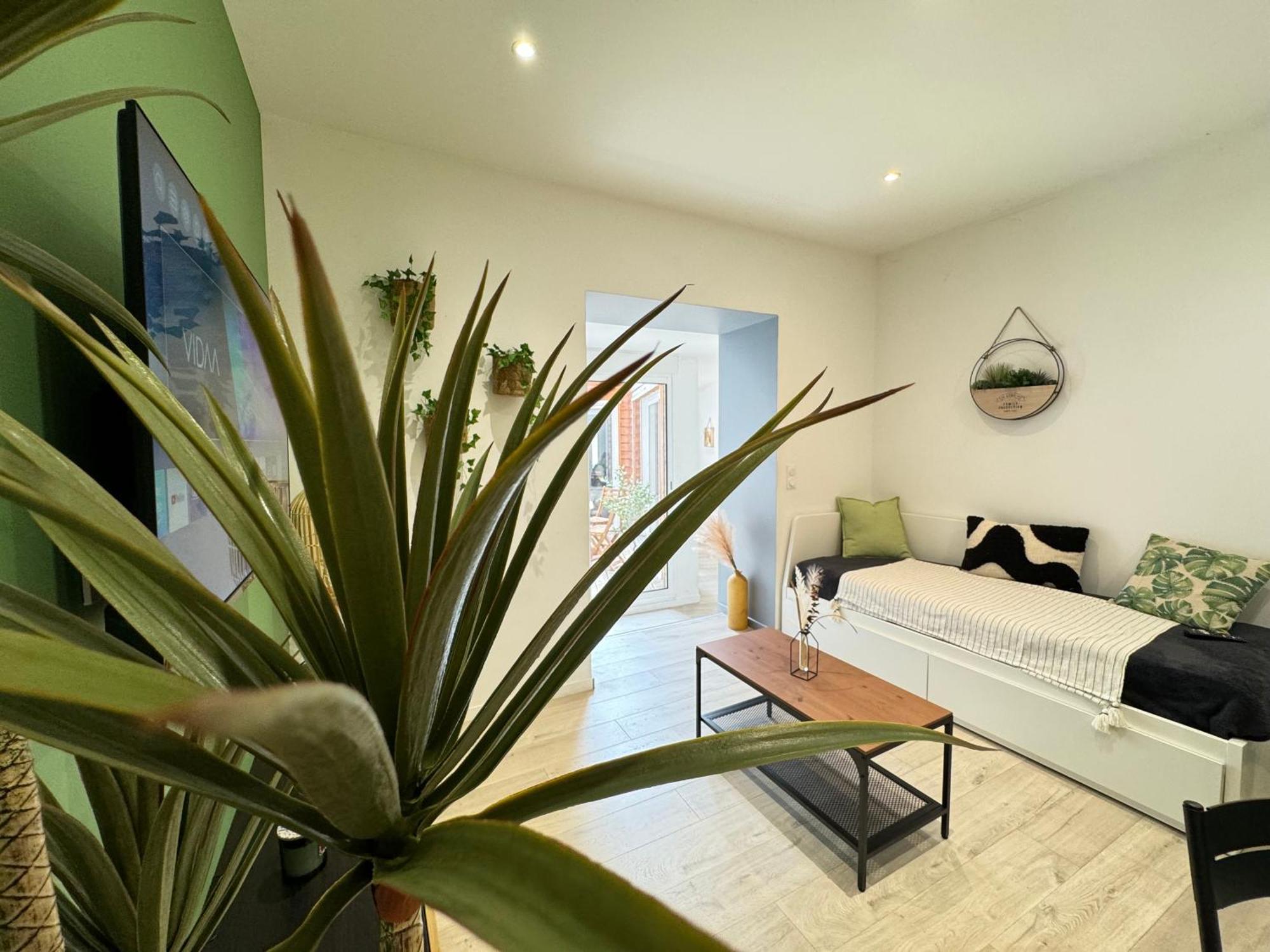 Tour D'Auvergne - Appartements En Plein Centre Ville, Proche De La Cathedrale Et De La Place De Jaude Clermont-Ferrand Esterno foto