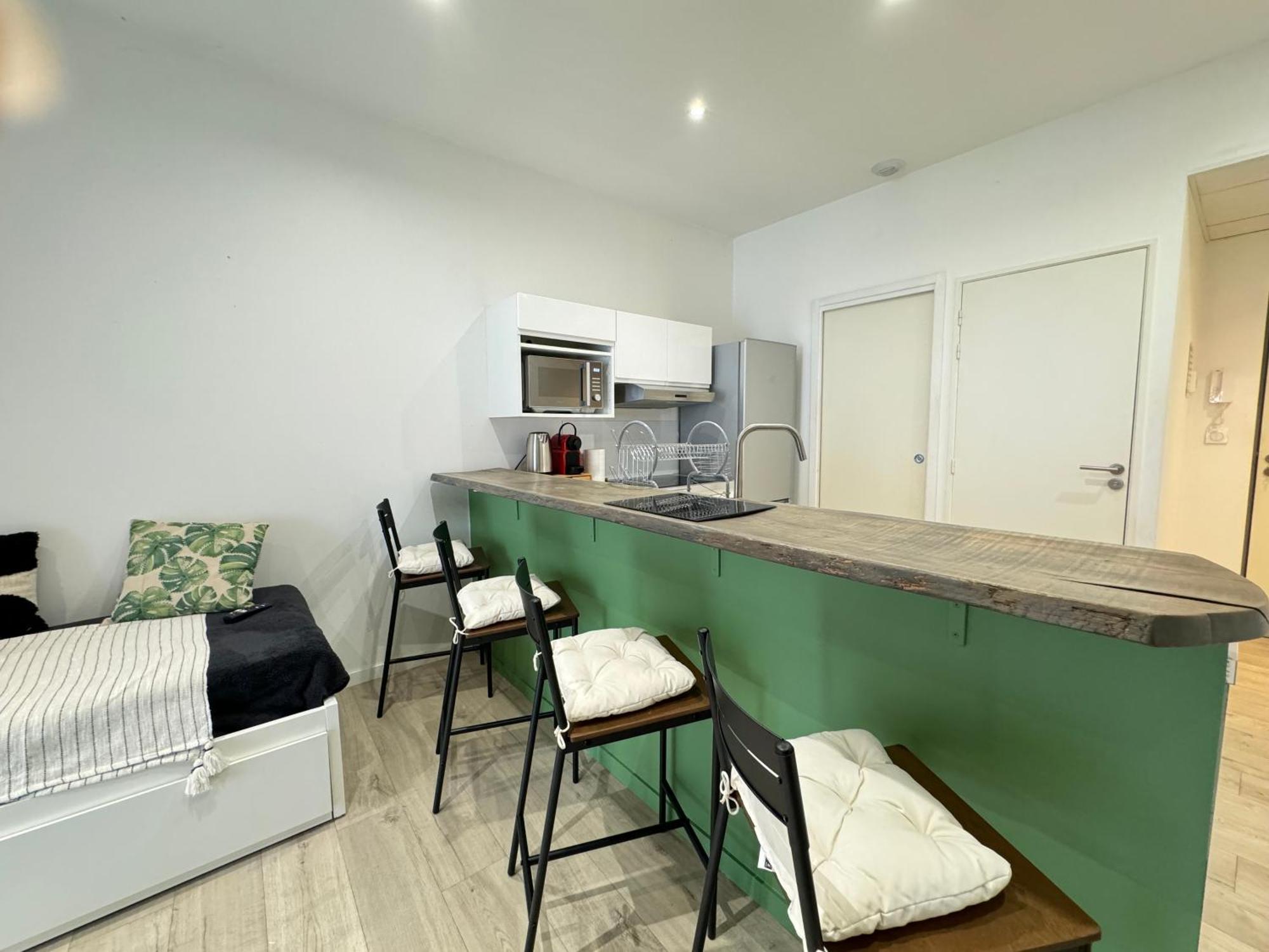 Tour D'Auvergne - Appartements En Plein Centre Ville, Proche De La Cathedrale Et De La Place De Jaude Clermont-Ferrand Esterno foto