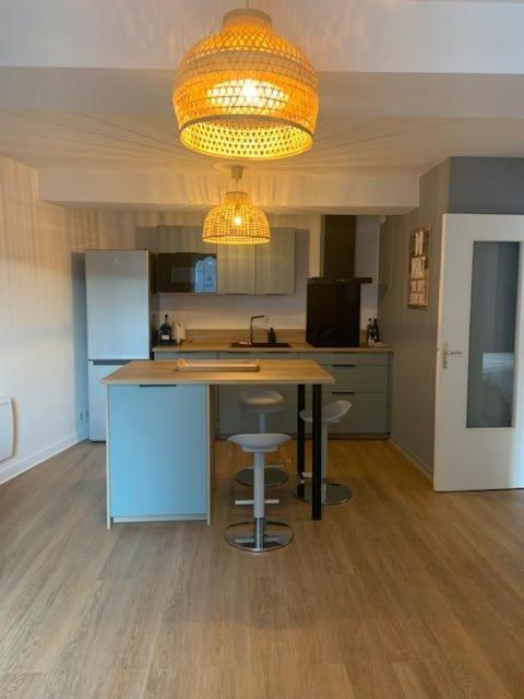 Tour D'Auvergne - Appartements En Plein Centre Ville, Proche De La Cathedrale Et De La Place De Jaude Clermont-Ferrand Esterno foto
