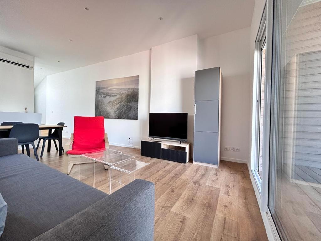 Tour D'Auvergne - Appartements En Plein Centre Ville, Proche De La Cathedrale Et De La Place De Jaude Clermont-Ferrand Esterno foto